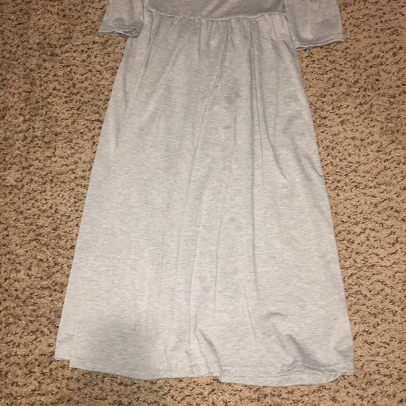 Dress - Picture 3 of 4